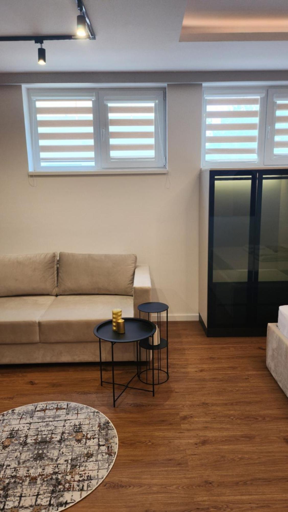 Apartament Dobrinja - Free Parking- Rent A Car